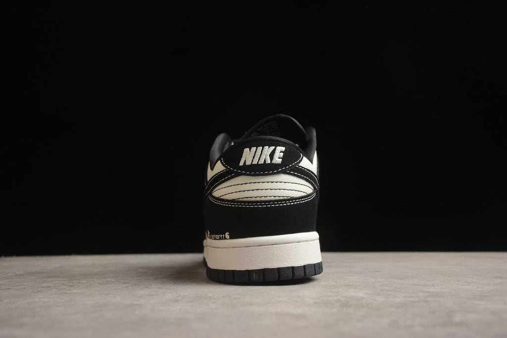 Dunk SB – Negro / Blanco