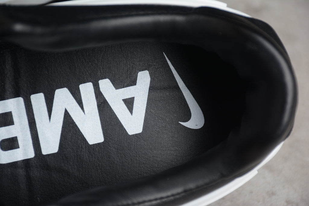 Air Force 1 Low – Full Negro / Blanco