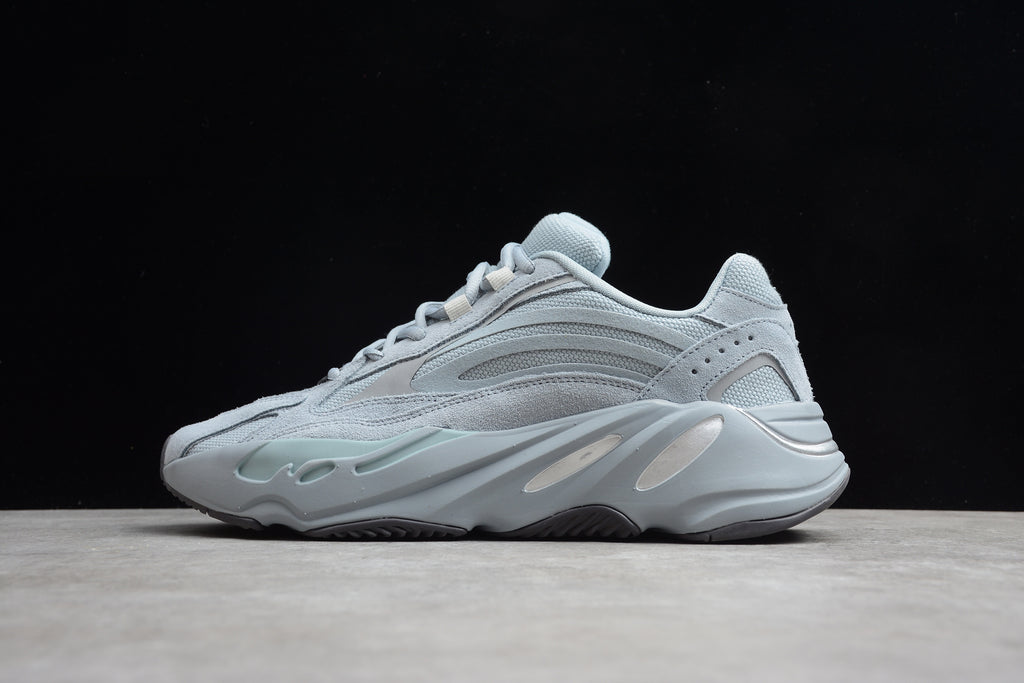 Adidas Yeezy 700 – Azul
