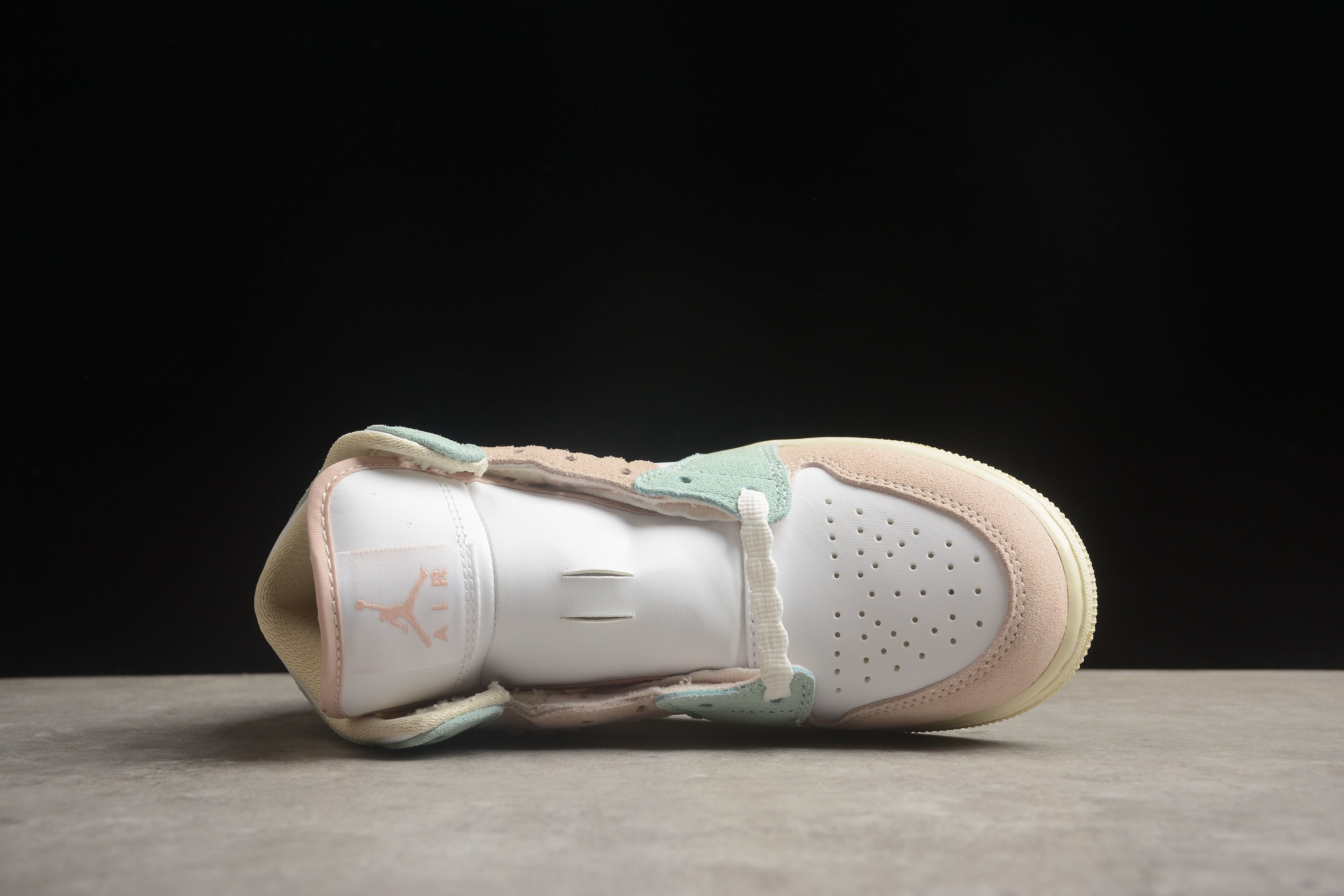 Air Jordan 1 Mid – Rosa / Turquesa / Blanco