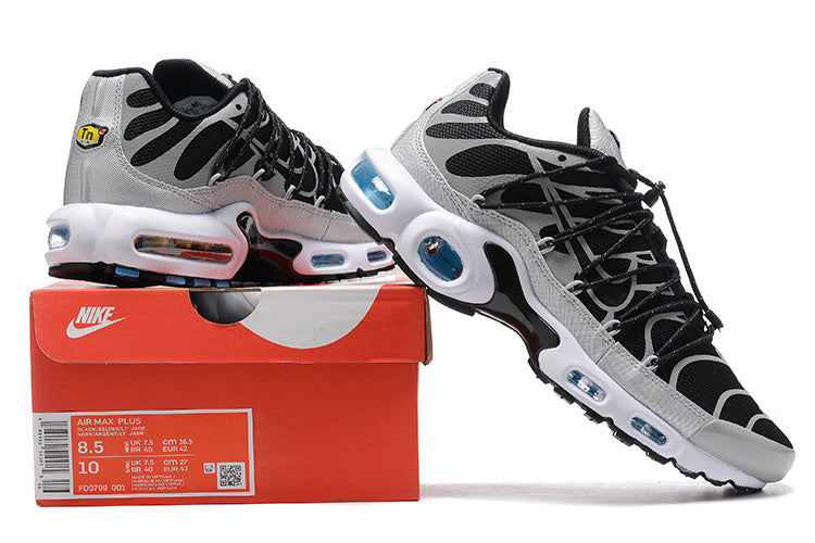 Air Max Plus Utility – Gris / Negro
