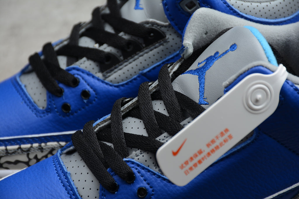 Air Jordan 3 – Azul