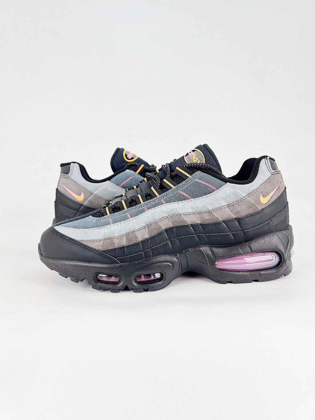 Air Max 95 – Negro / Marrón / Gris