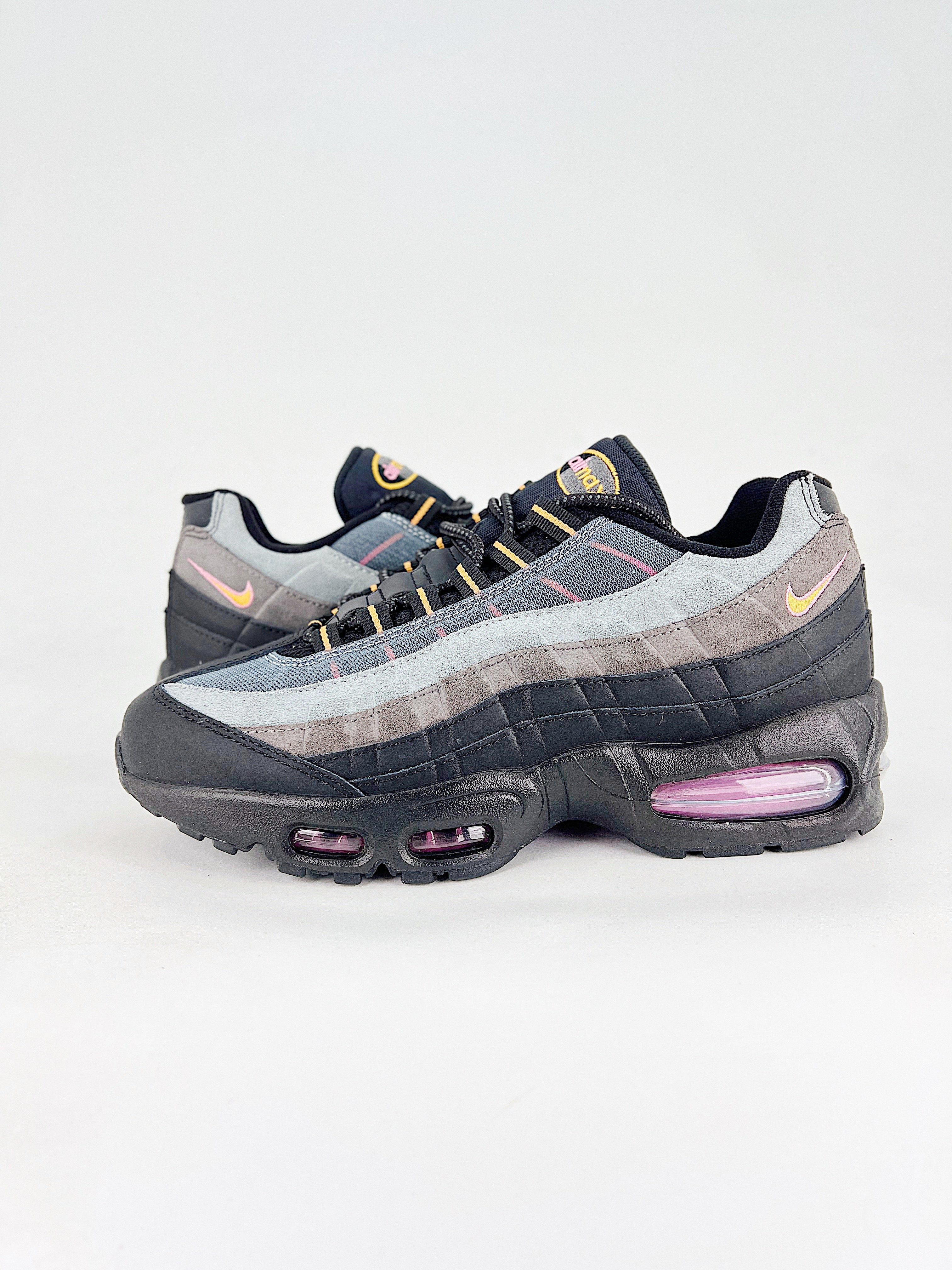 Air Max 95 – Negro / Marrón / Gris