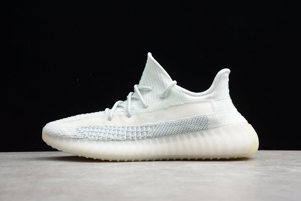 Adidas Yeezy 350 – Azul Claro / Blanco