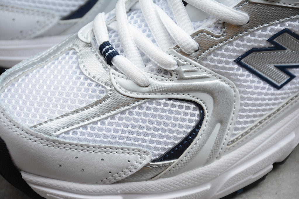 New Balance 530 – Blanco