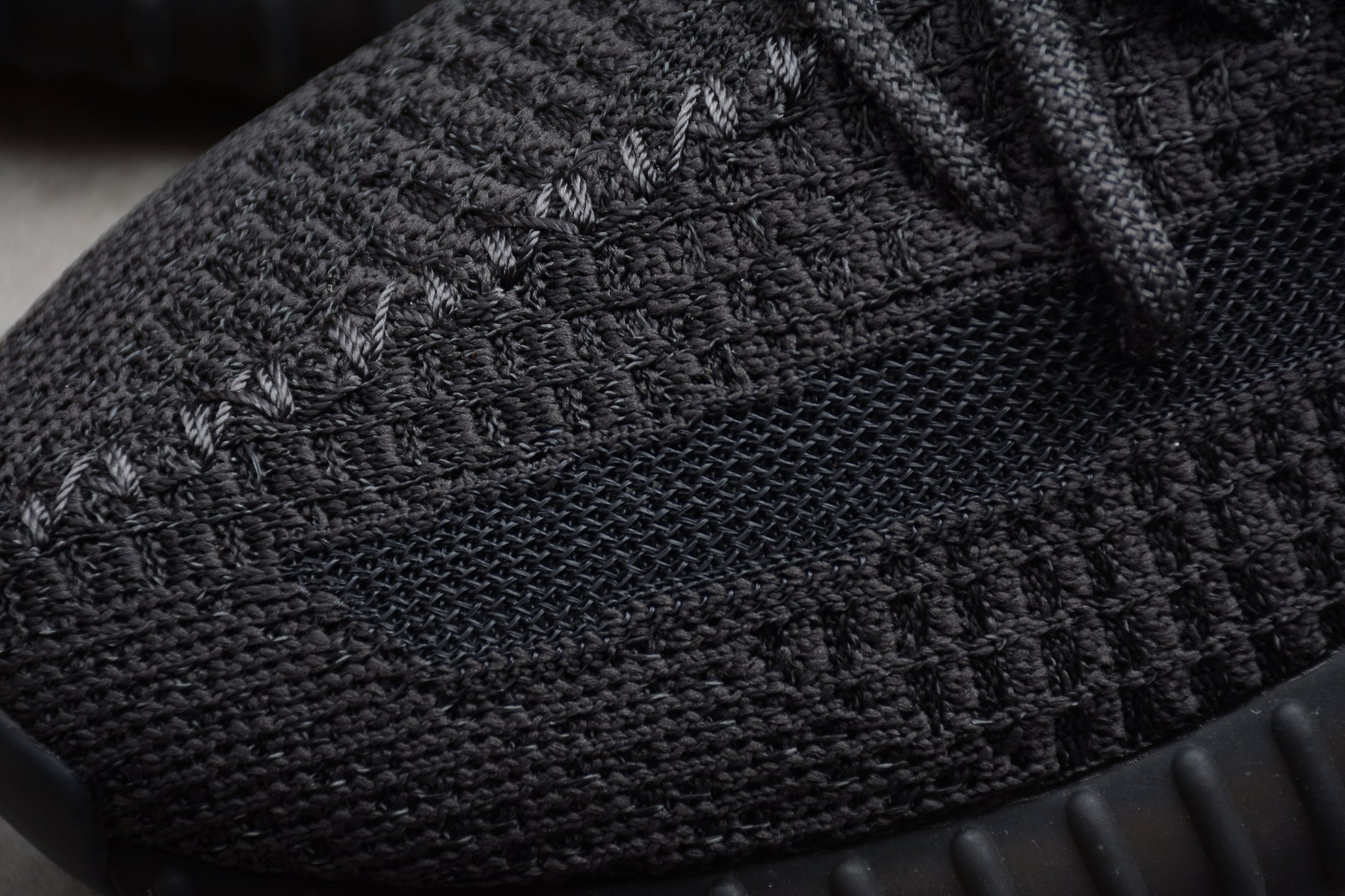 Adidas Yeezy 350 – Negro