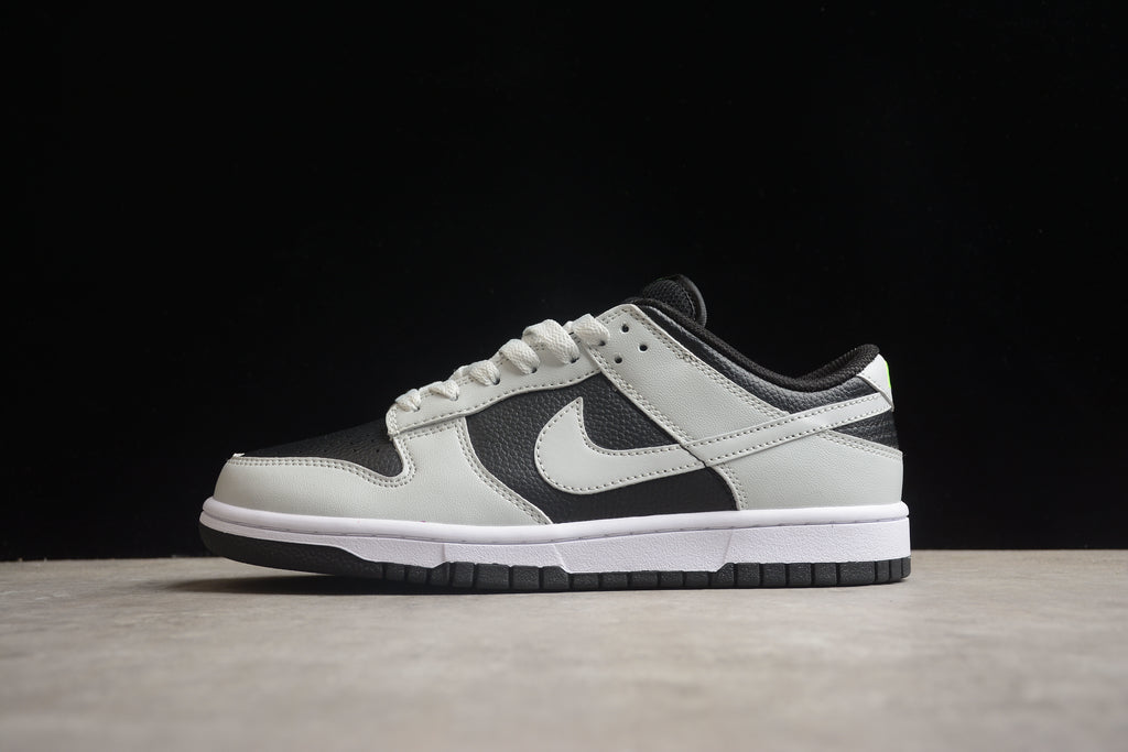 Dunk SB – Gris / Negro