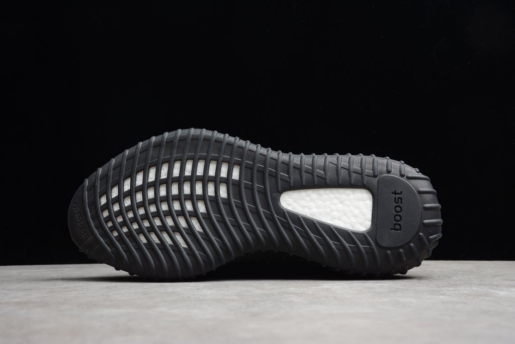 Adidas Yeezy 350 – Negro / Blanco