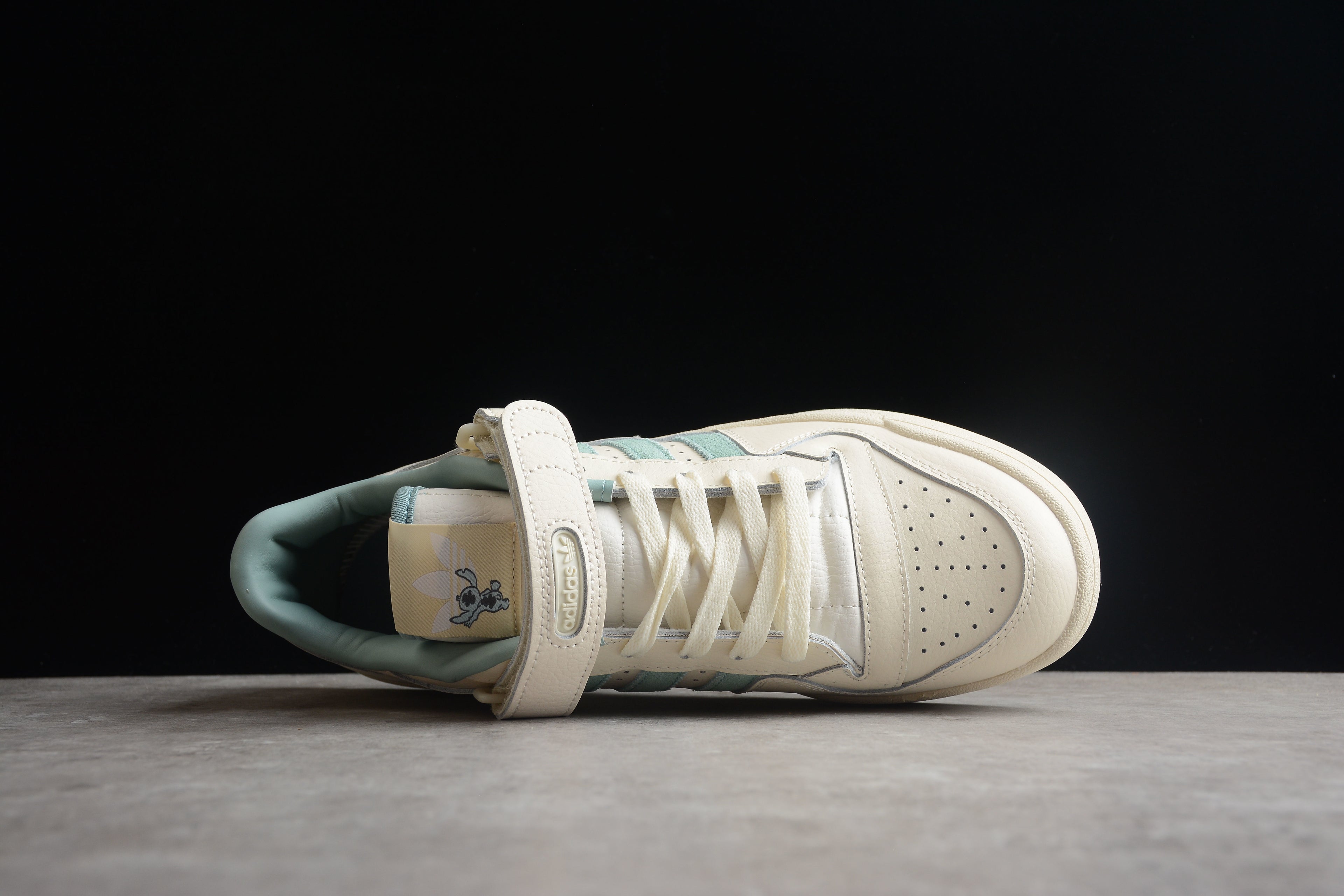 Adidas Forum – Beige / Azul