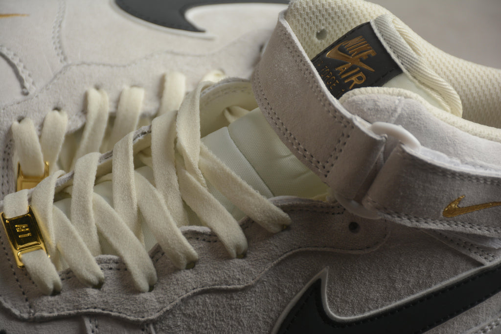 Air Force 1 High – Gris / Negro