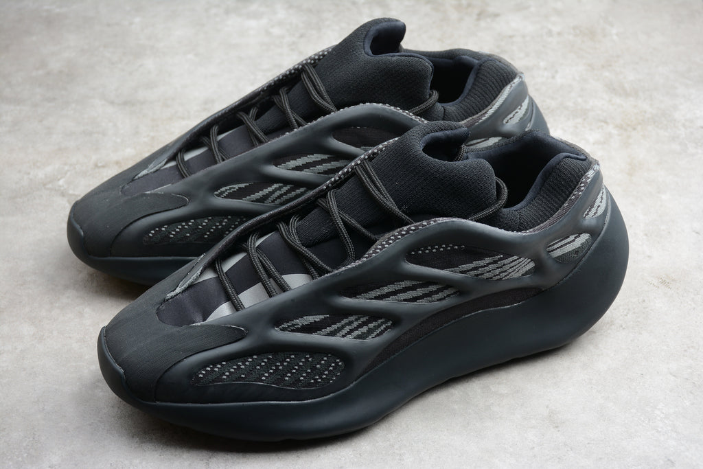 Adidas Yeezy 700 V3 – Gris