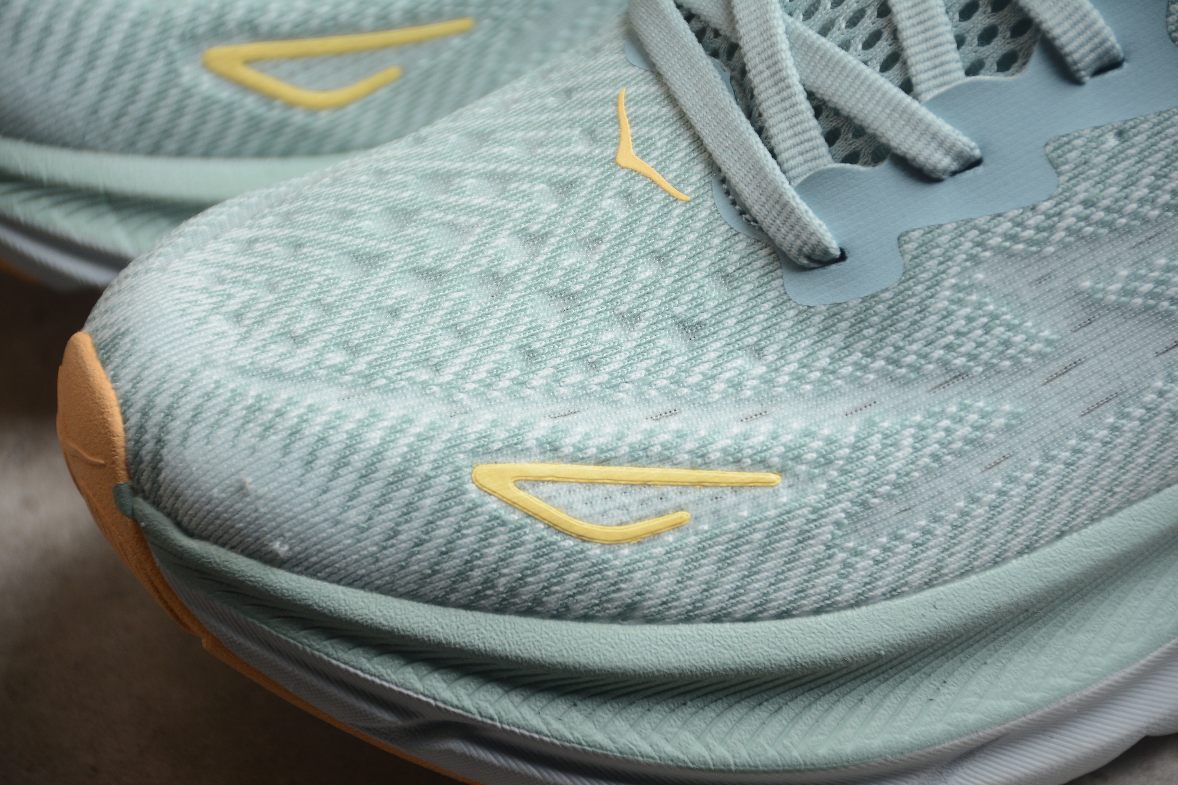 Hoka Clifton 9 – Azul