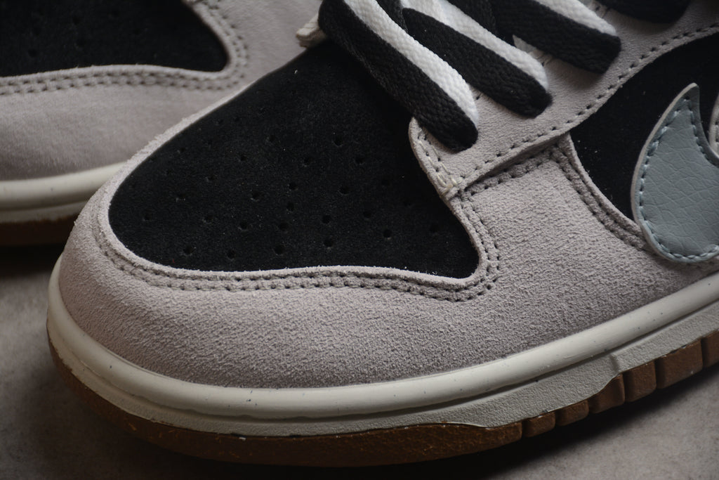 Dunk SB – Gris / Negro