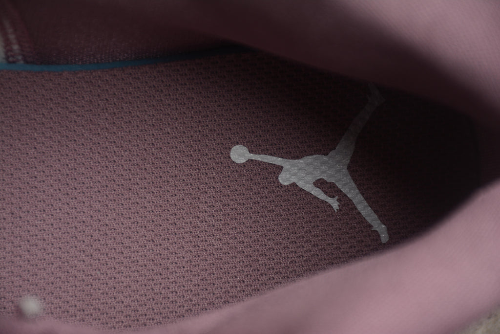 Air Jordan 1 Mid – Lila / Blanco