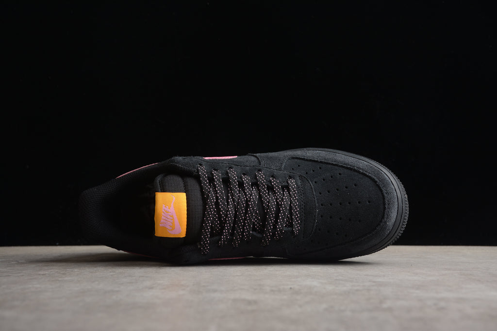 Air Force 1 Low – Negro / Rosa