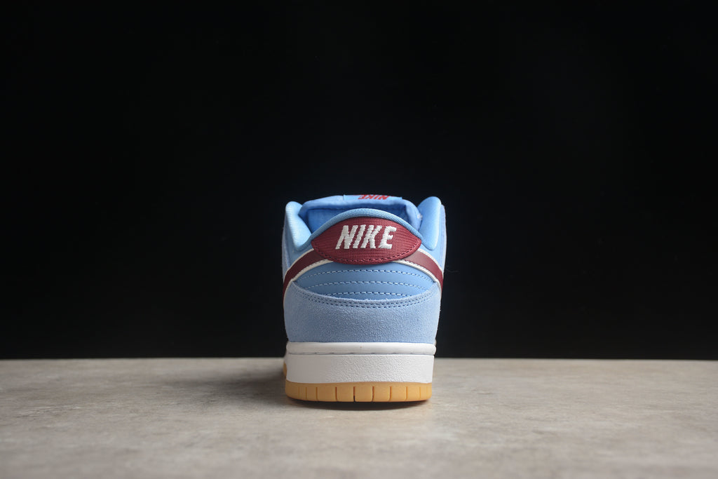 Dunk SB – Azul / Granate