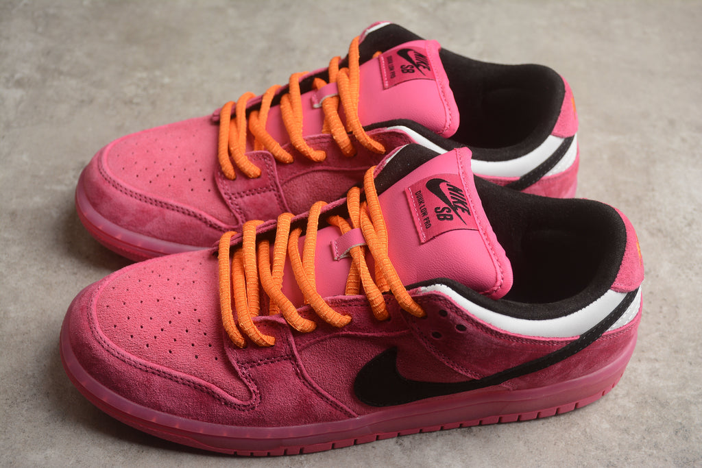 Dunk SB – Rosa / Negro