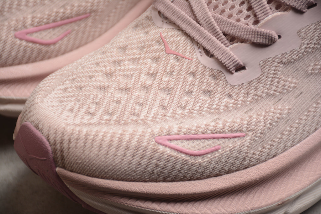 Hoka Clifton 9 – Rosa