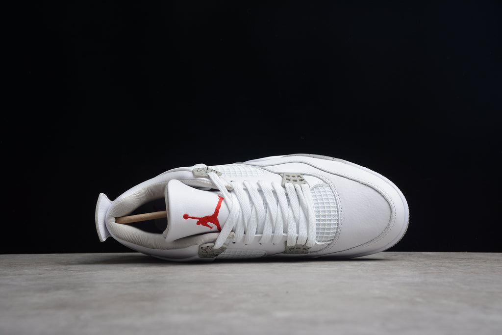 Air Jordan 4 – Blanco / Gris