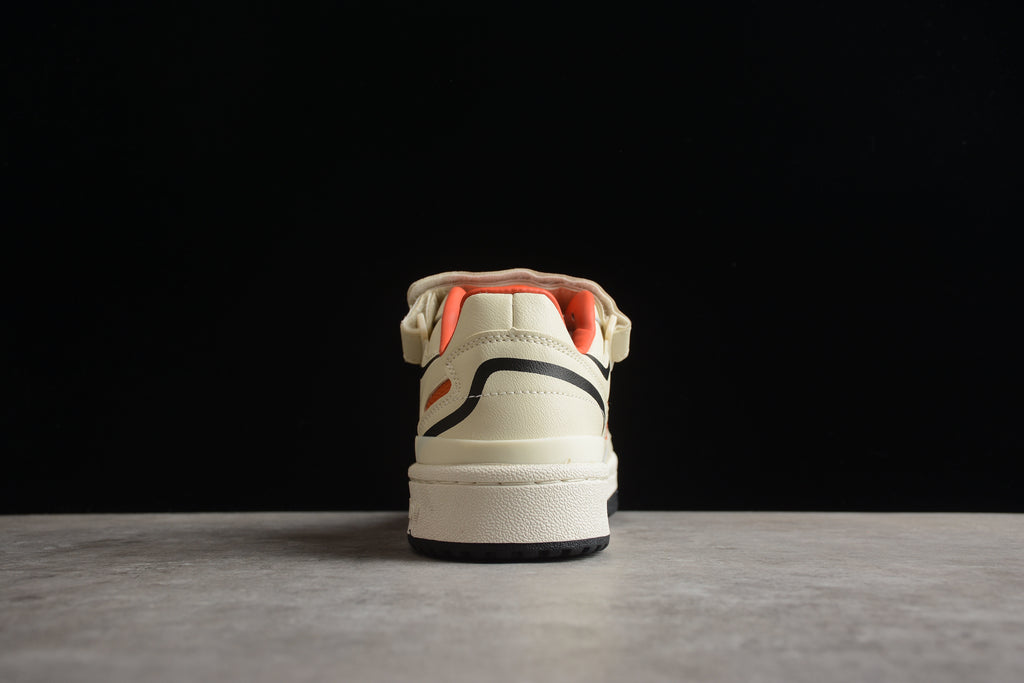 Adidas Forum – Beige / Naranja