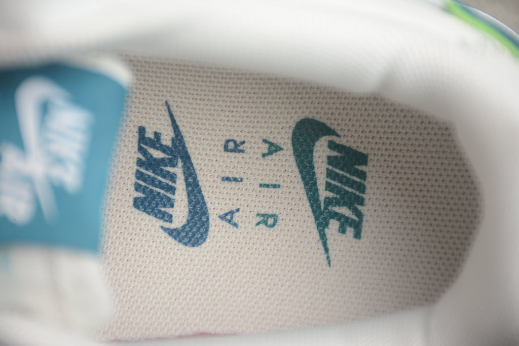 Air Force 1 Shadow – Blanco / Azul / Rosa