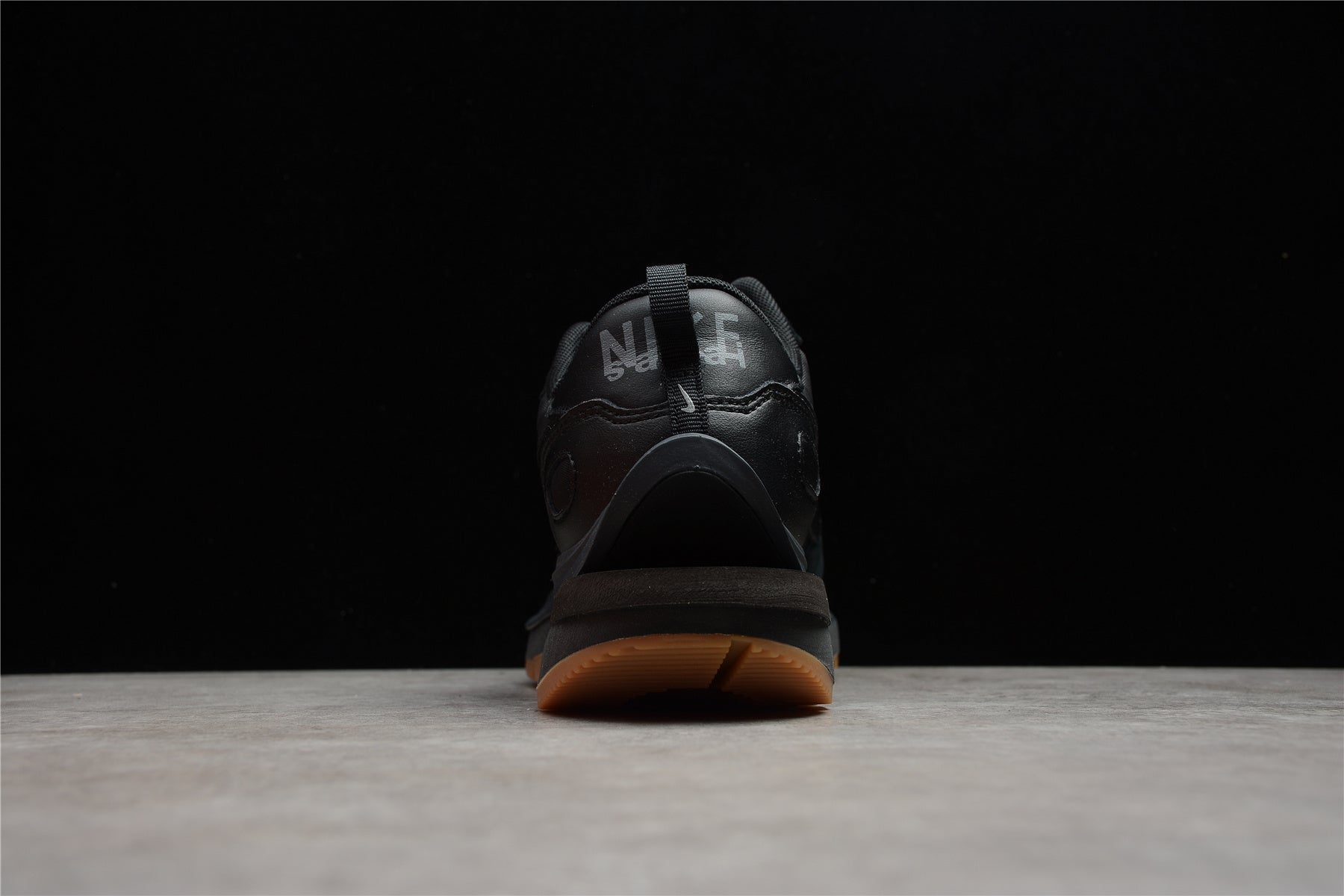 Sacai x VaporWaffle – Negro