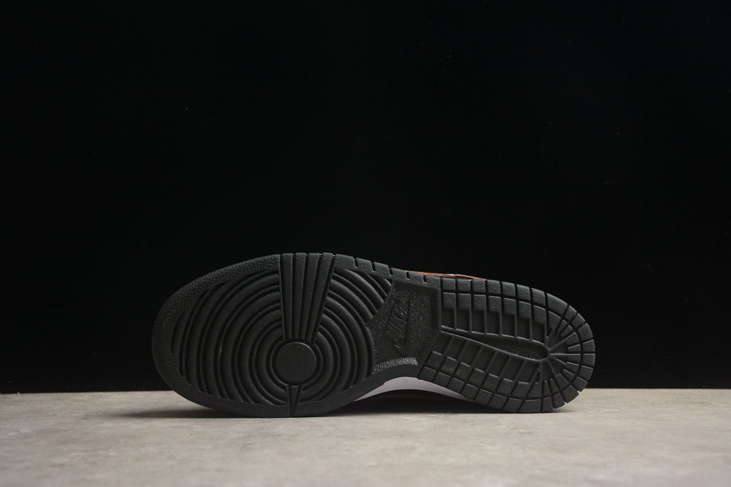 Dunk SB – Negro / Rosa