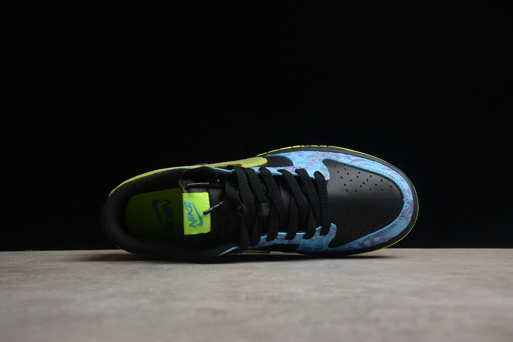 Dunk SB – Negro / Azul / Amarillo