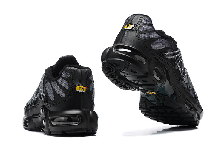 Air Max Plus Utility – Gris Oscuro