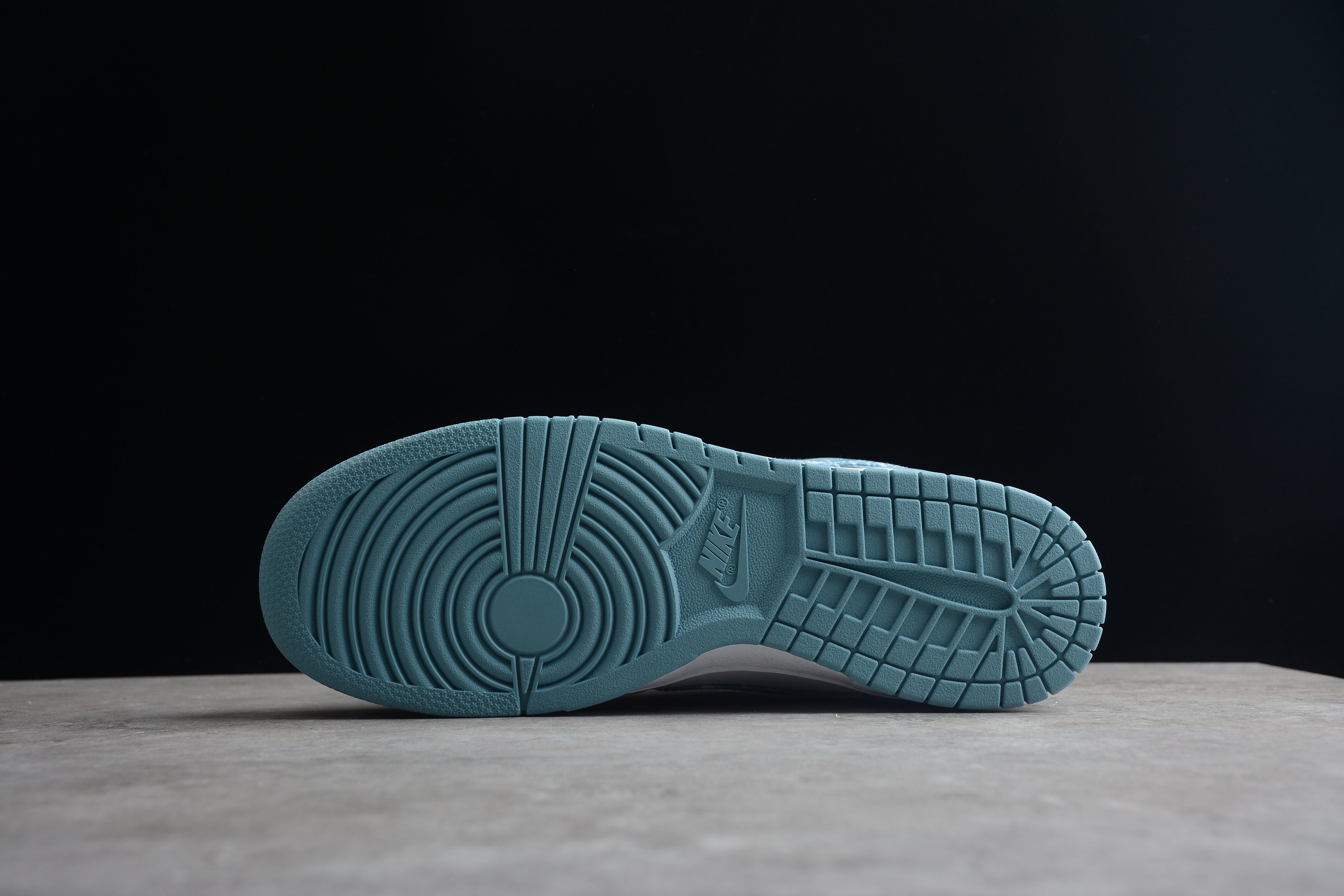 Dunk SB – Azul Claro / Blanco