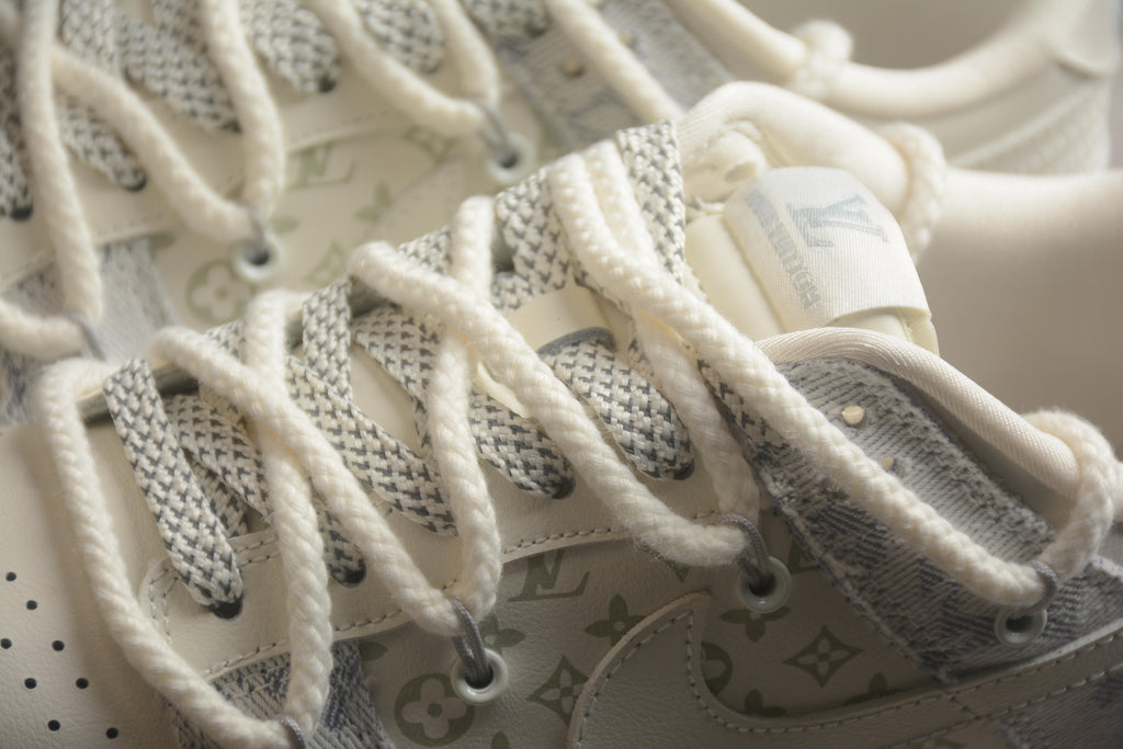 Dunk SB – Azul / Blanco LV