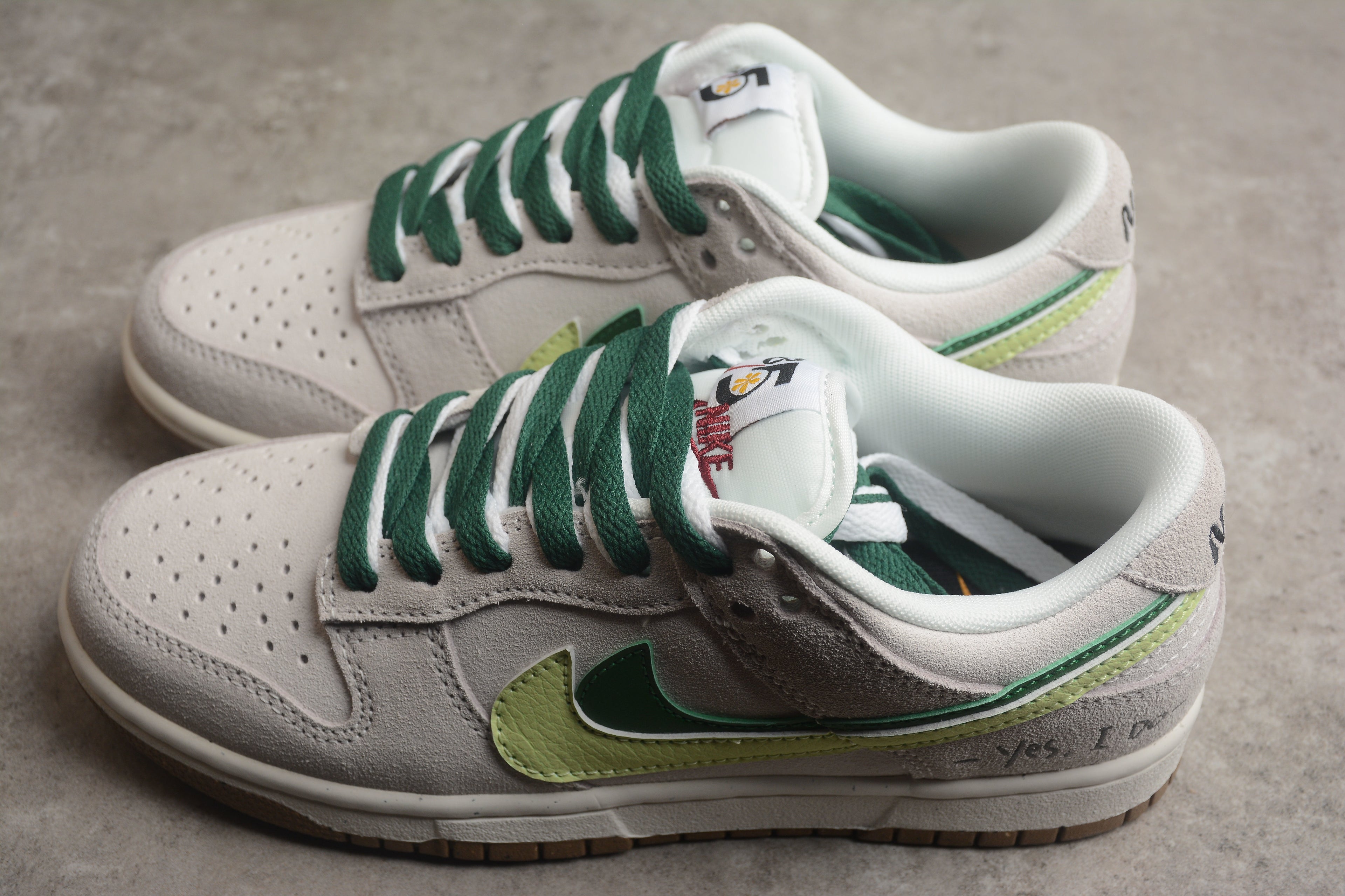 Dunk SB – Gris / Verde / Amarillo