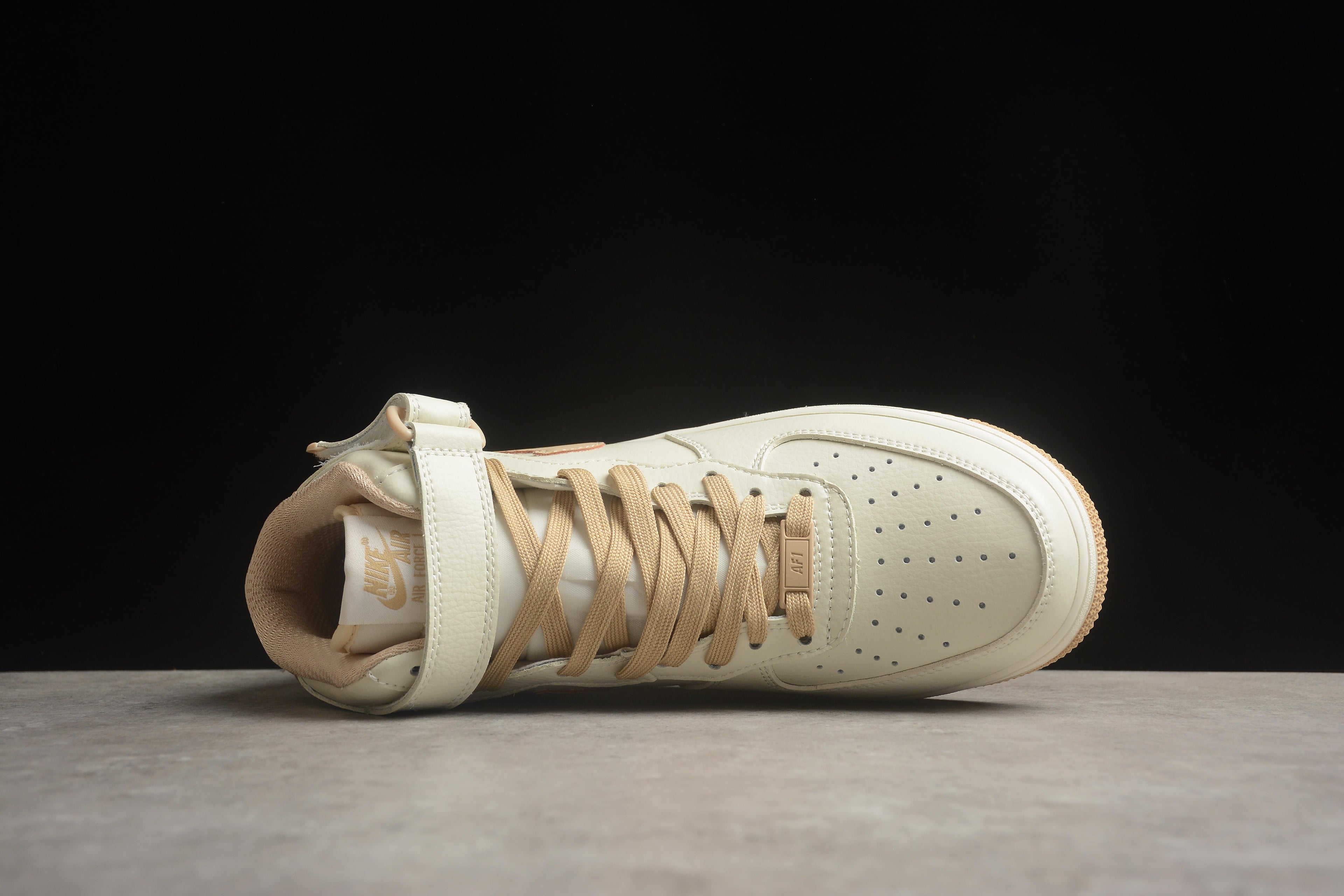 Air Force 1 High – Beige