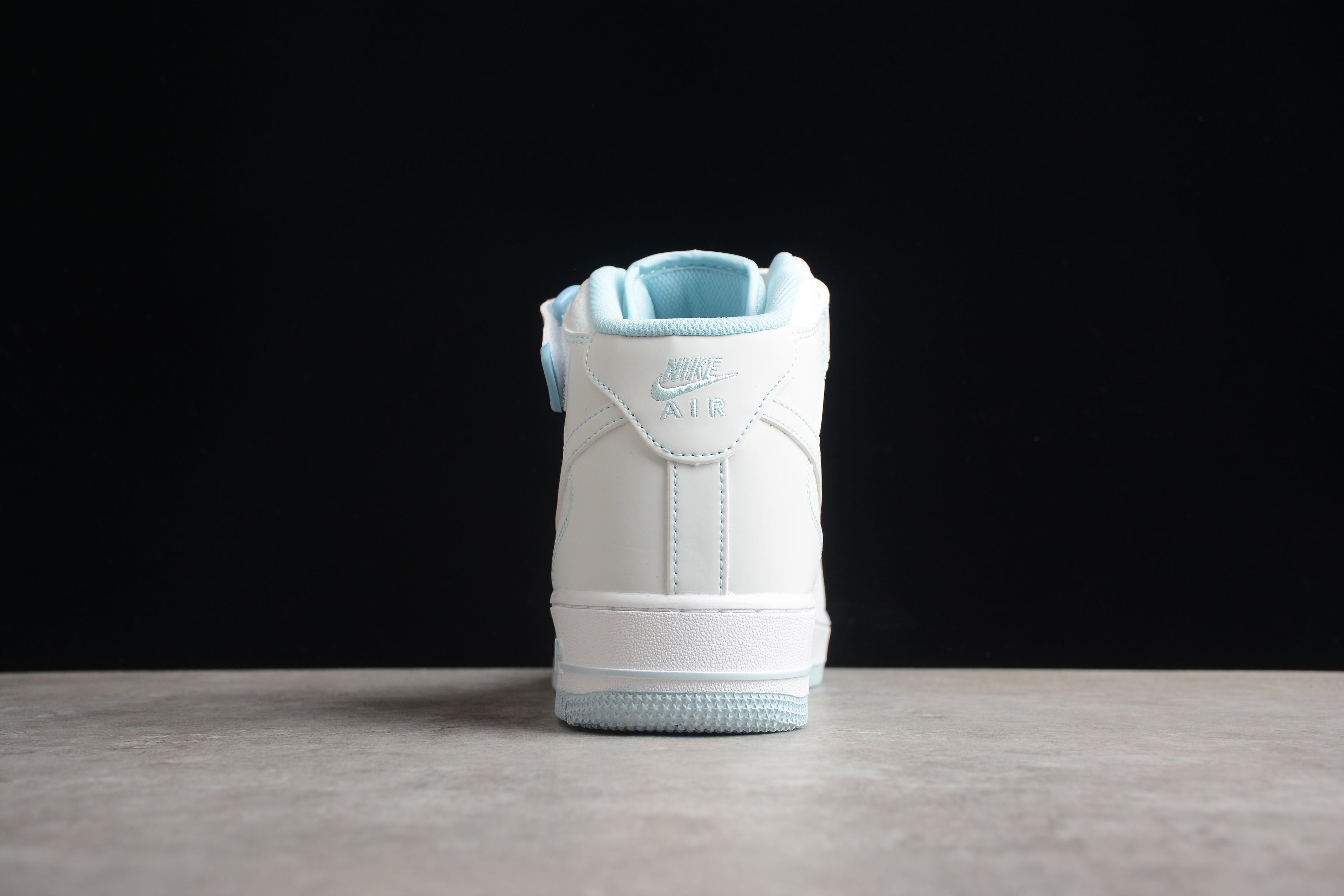 Air Force 1 High – Blanco / Azul