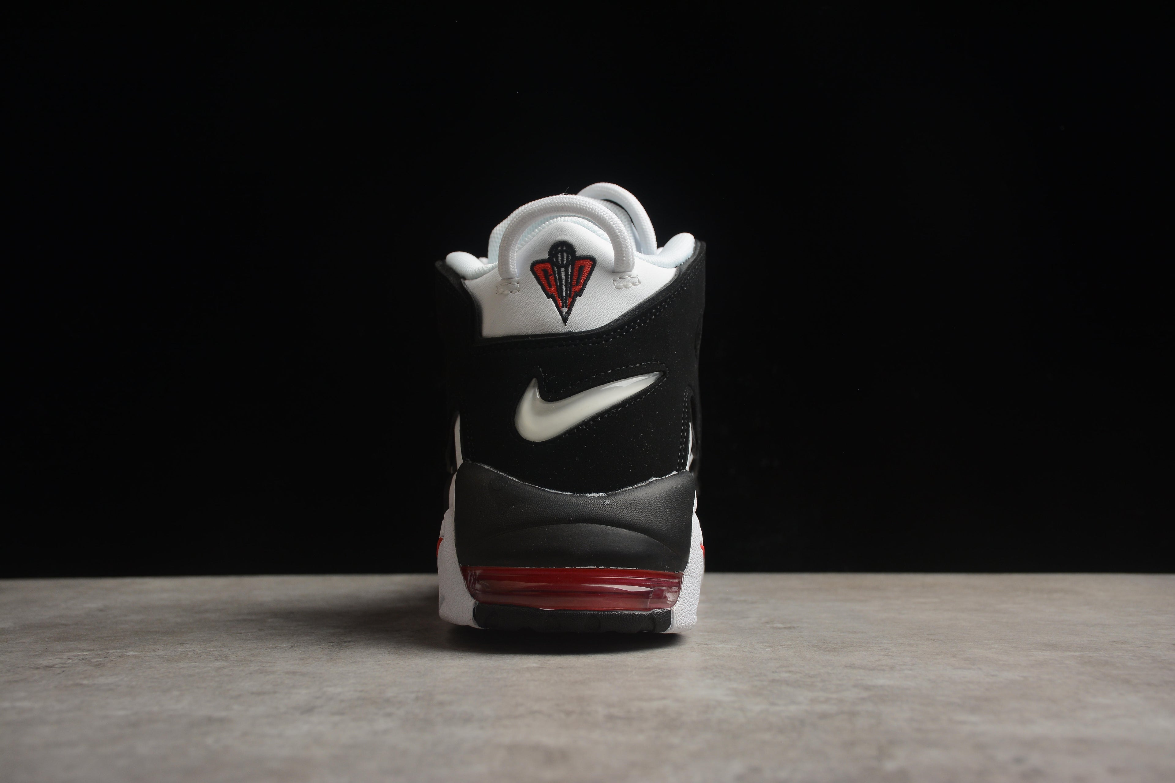 Air More Uptempo – Blanco / Negro