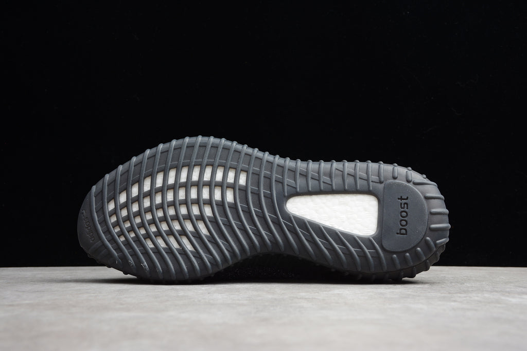 Adidas Yeezy 350 – Negro