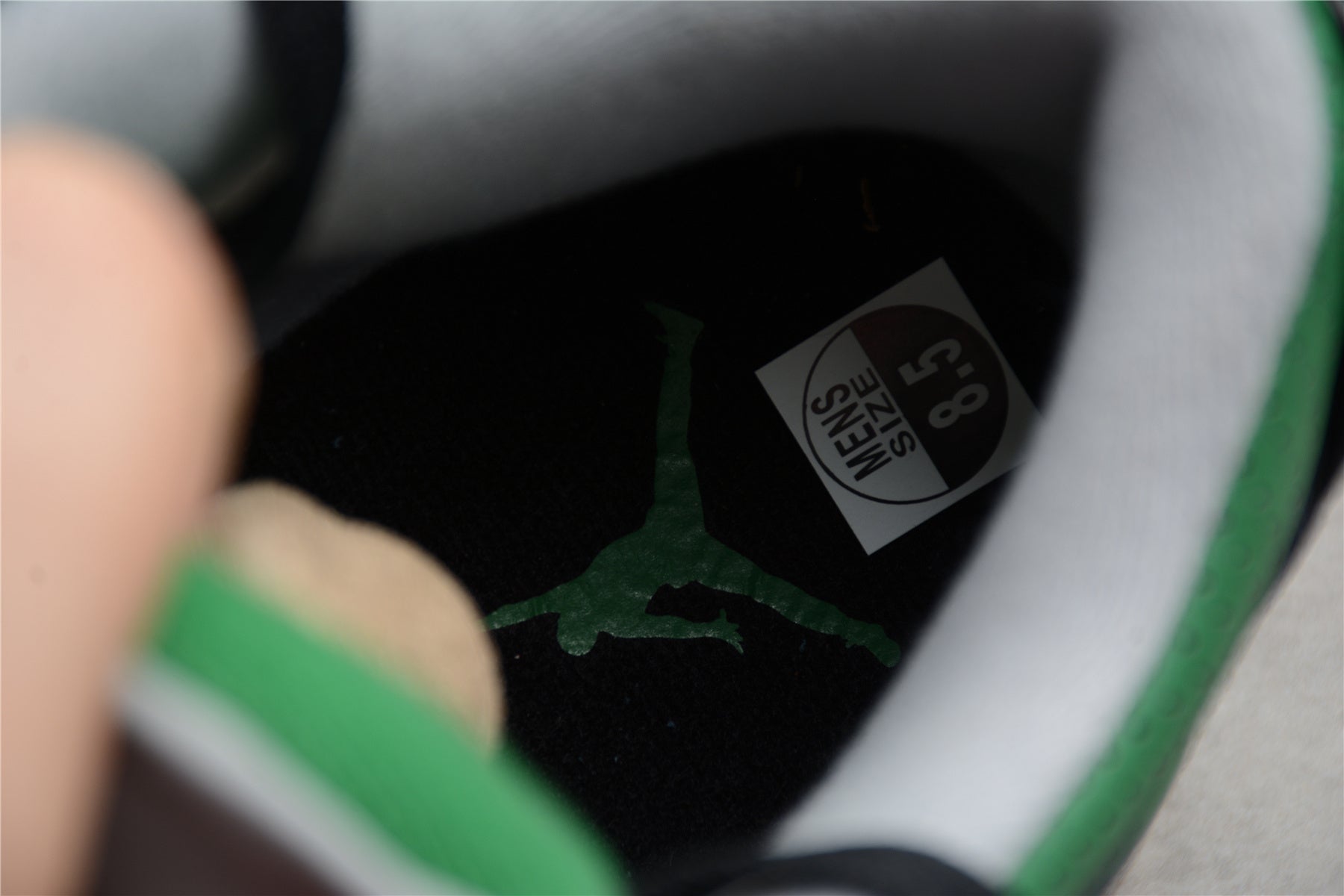 Air Jordan 3 – Negro / Verde