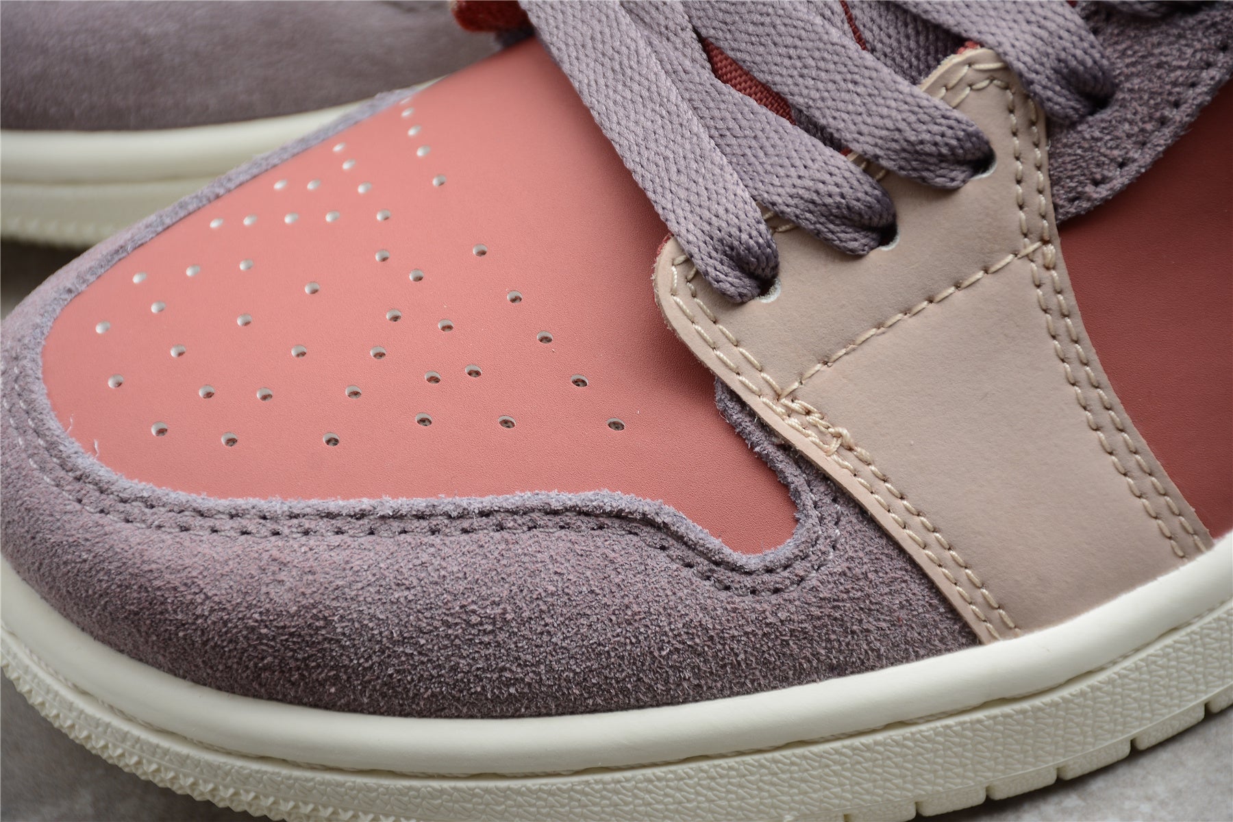 Jordan 1 Low – Tonos de Rosa