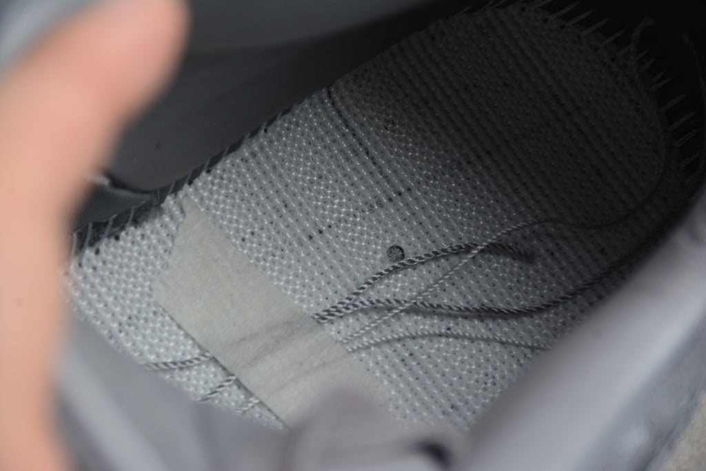 Air Jordan 4 – Gris
