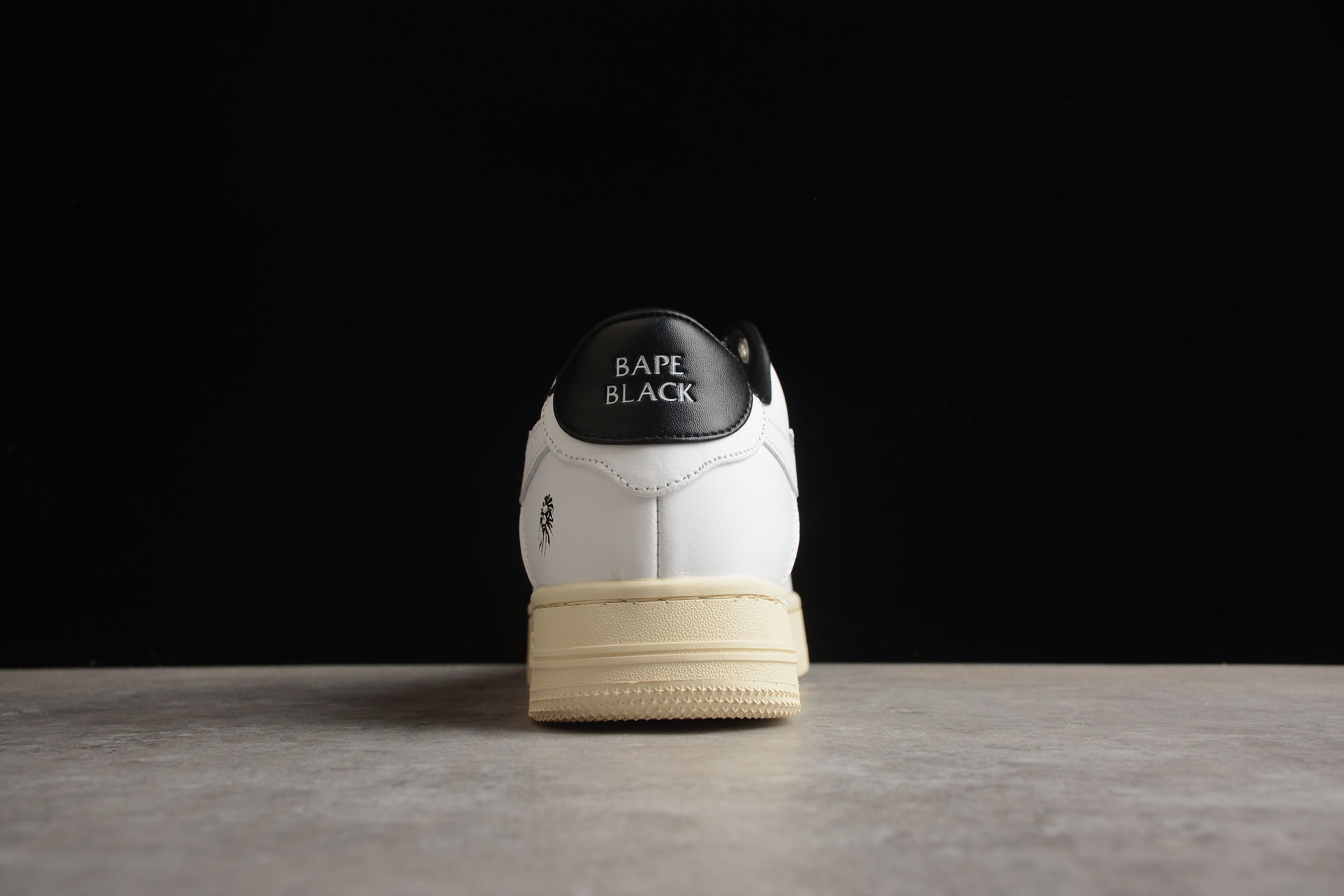 BAPE STA – Blanco / Suela Begie