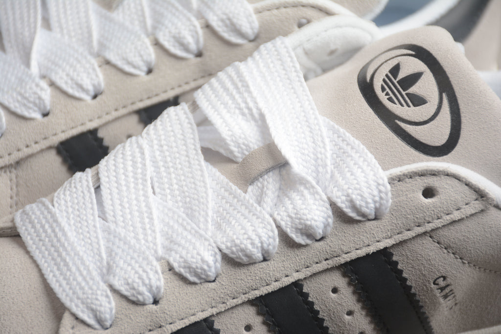 Adidas Campus 00S – Gris y Negro