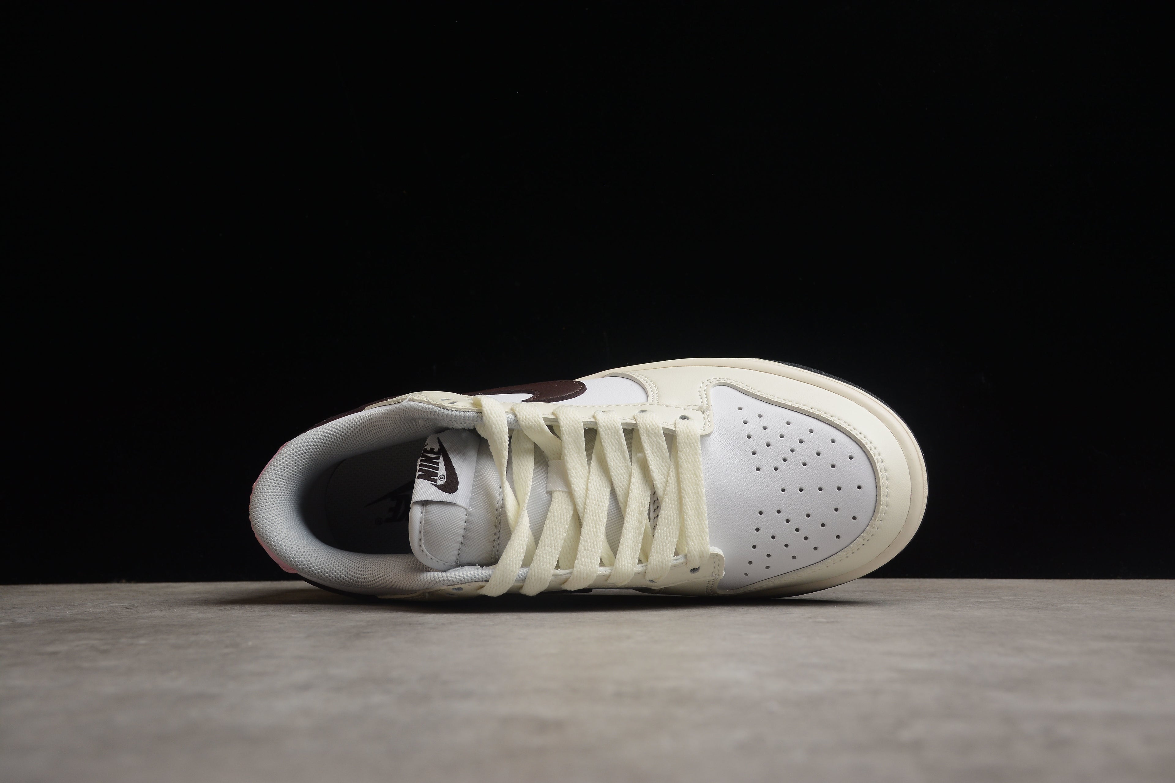 Dunk SB – Beigie / Blanco / Marrón