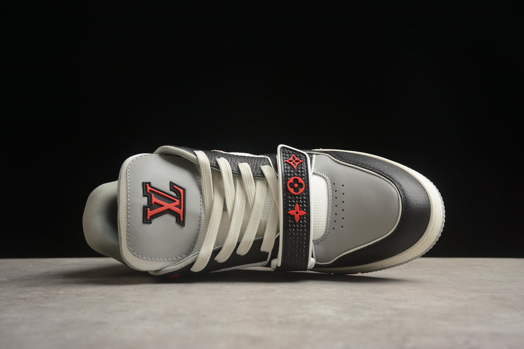 Louis Vuitton Trainer Low – Negro / Blanco / Rojo