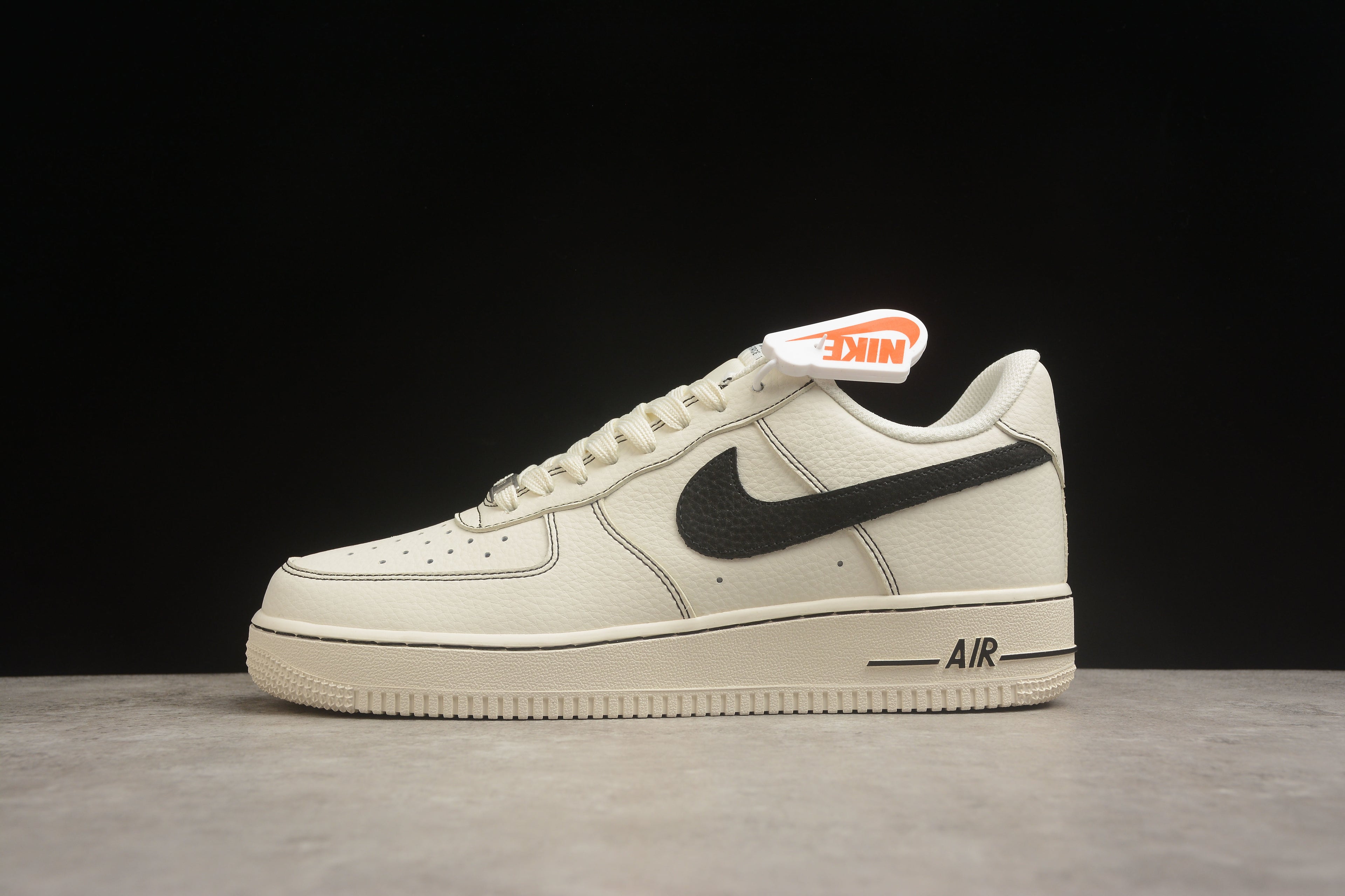 Air Force 1 Low – Blanco / Negro