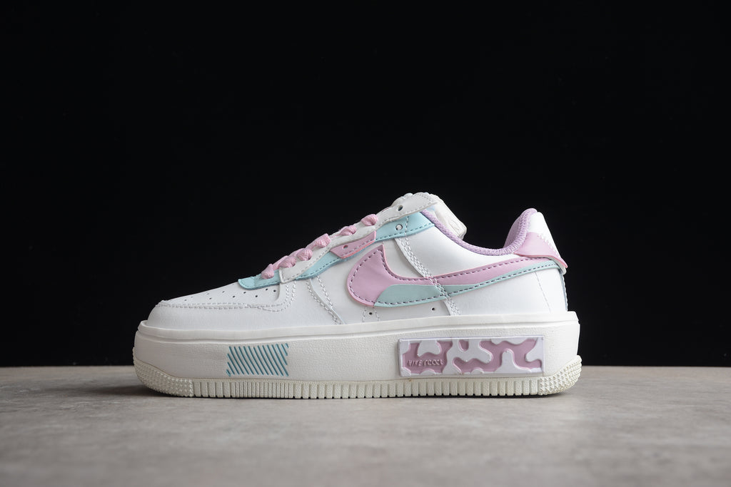 Air Force 1  – Blanco / Rosa / Azul