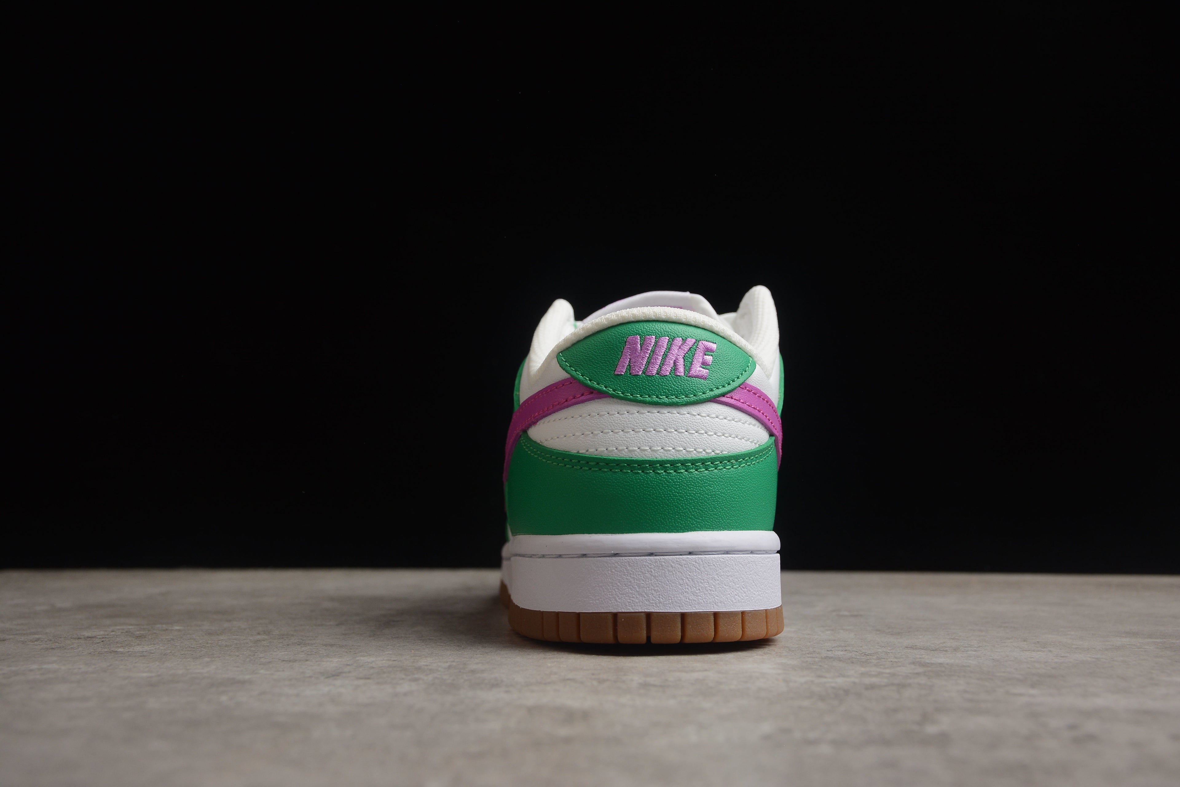 Dunk SB – Verde / Blanco / Lila