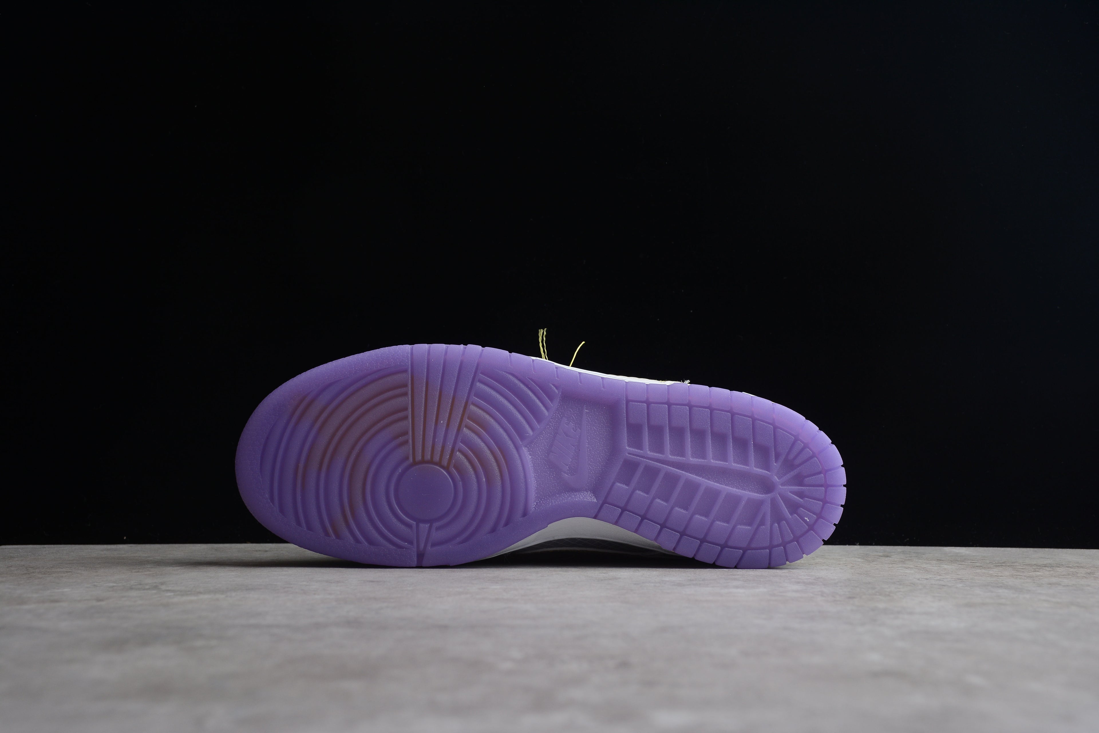 Dunk SB – Blanco / Lila