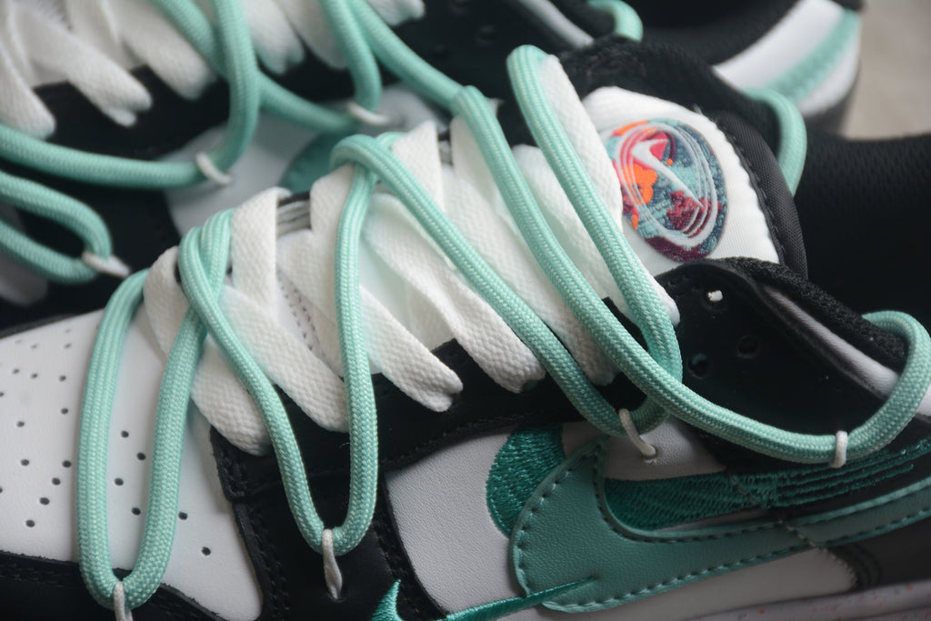 Dunk SB – Negro / Blanco / Turquesa