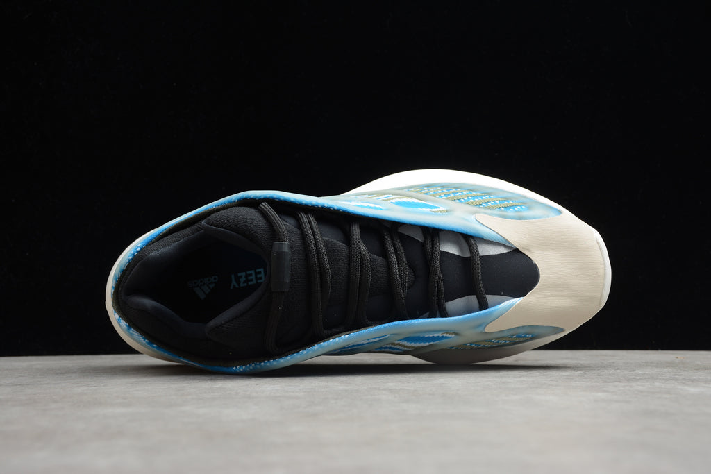 Adidas Yeezy 700 V3 – Azul